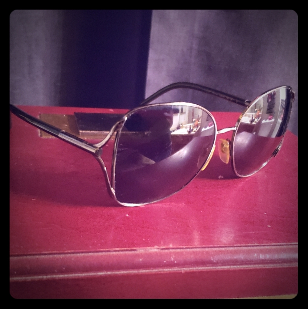 (Burberry)Sunglasses